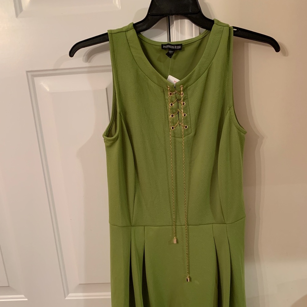 2 Women’s Dresses